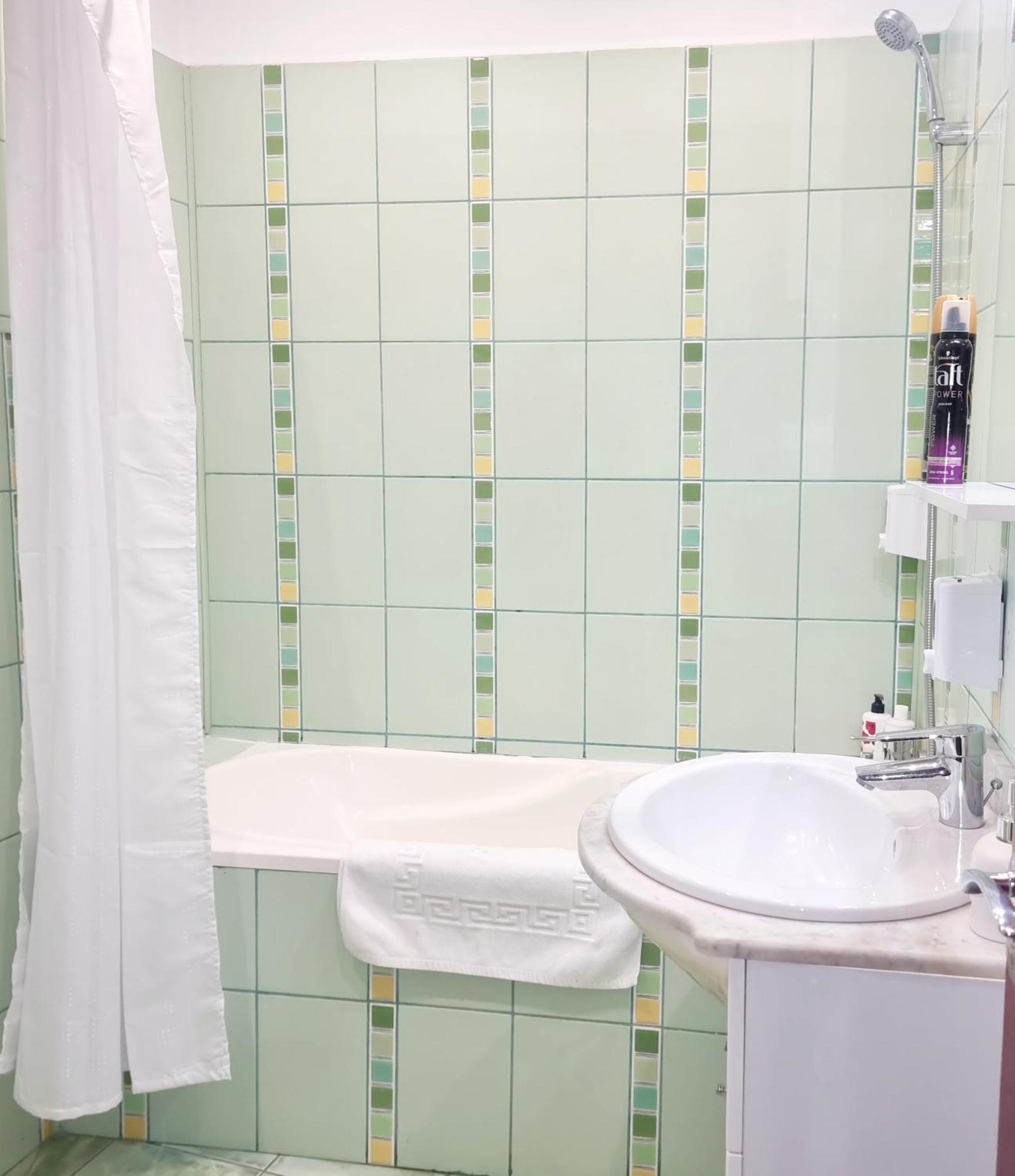 Near Old Town - Chill & Relax - 3Bdr Cozy & Roomy * Bukarest