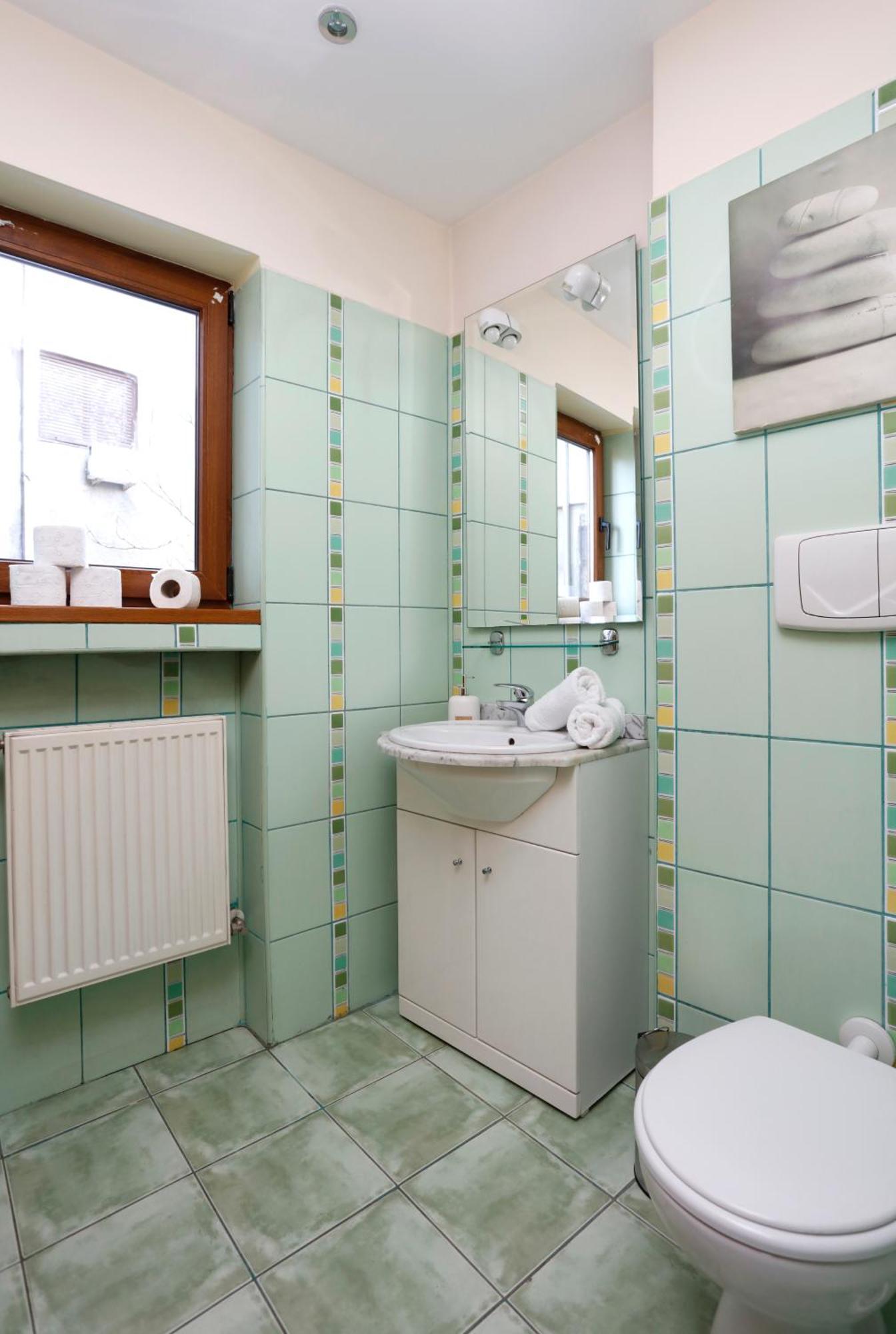 Apartment Near Old Town - Chill & Relax - 3Bdr Cozy & Roomy