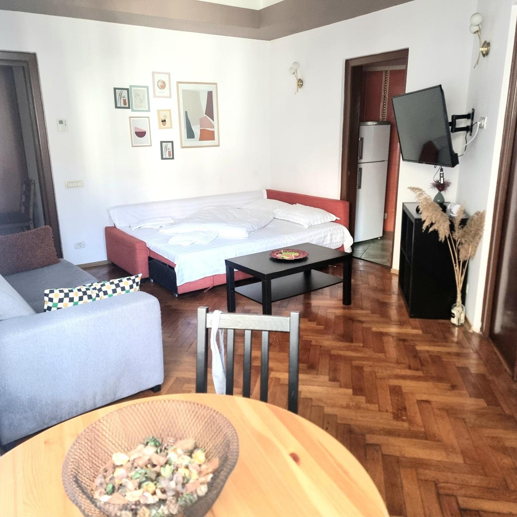 Apartment Near Old Town - Chill & Relax - 3Bdr Cozy & Roomy